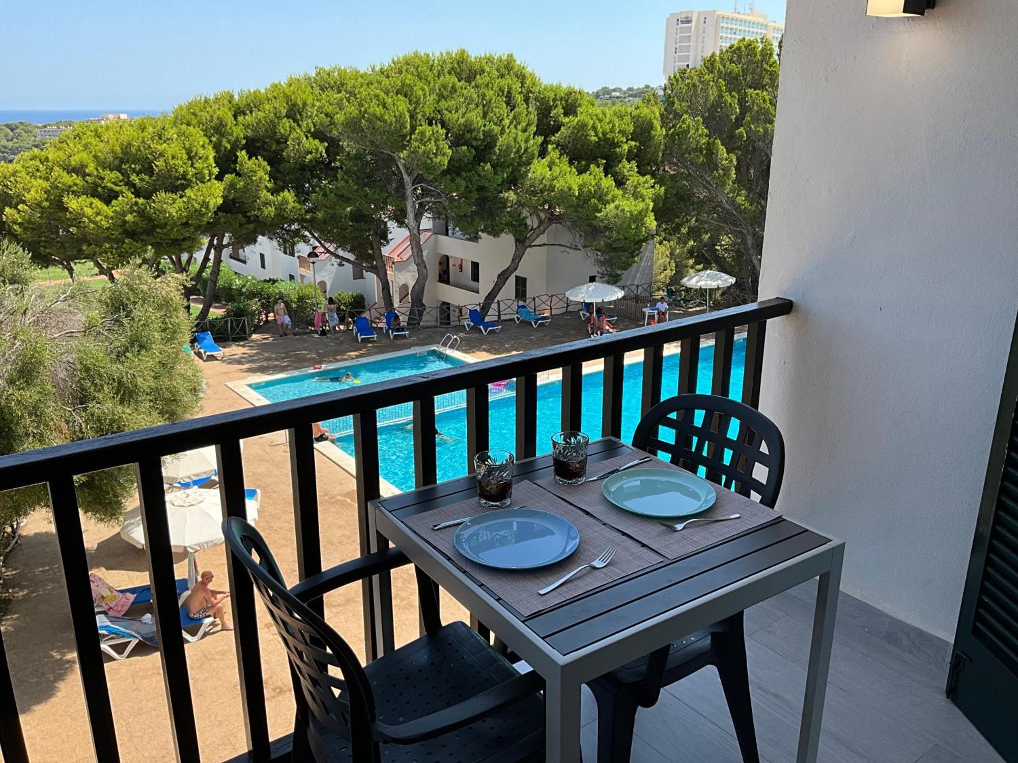 Vistas Al Mar Y La Piscina Apartment Аренал д'ен Кастел Екстериор снимка