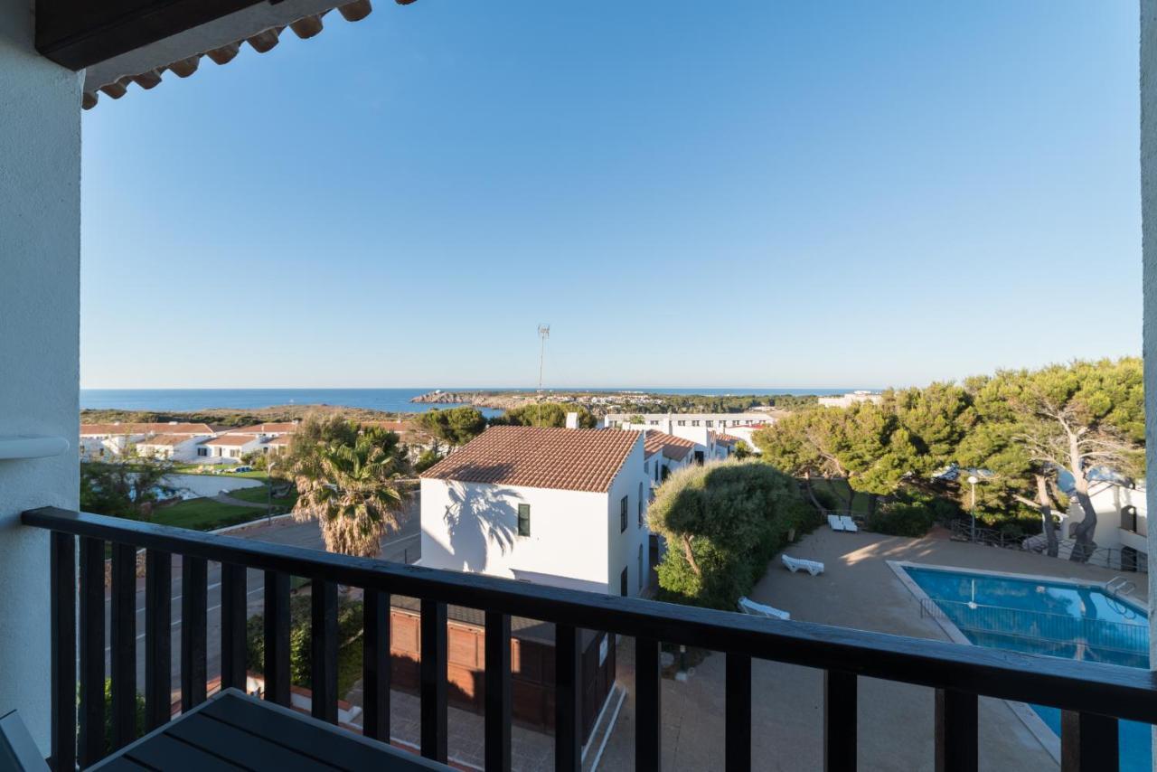 Vistas Al Mar Y La Piscina Apartment Аренал д'ен Кастел Екстериор снимка