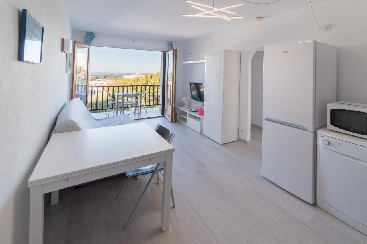 Vistas Al Mar Y La Piscina Apartment Аренал д'ен Кастел Екстериор снимка